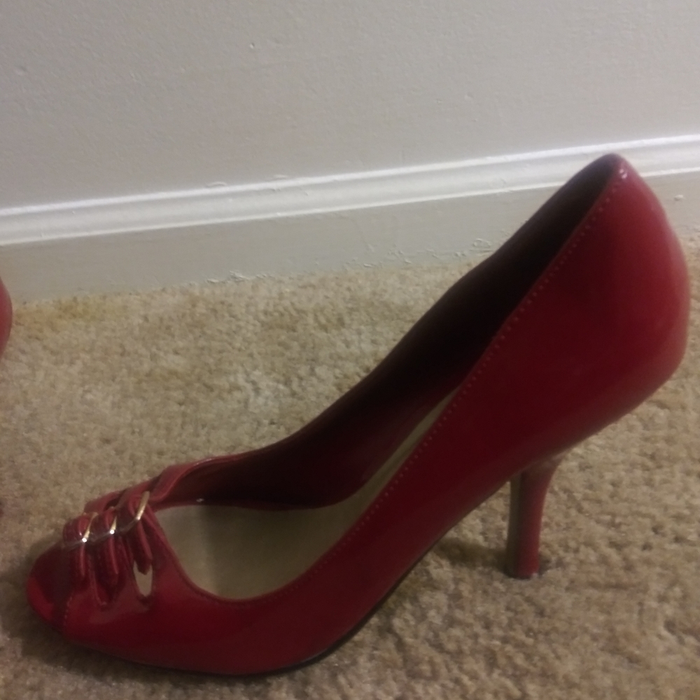 Shoe - Picture 5 of 7